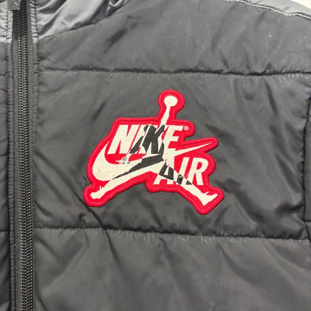 Jordan Boys Black Grey Nike Air Jumpman Hooded Puffer Jacket Large 12-13 Years